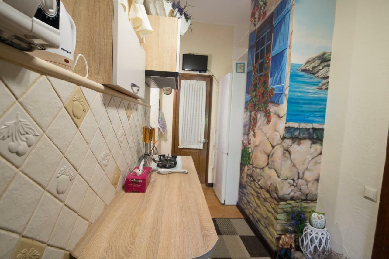 Cozy Apartment On Yevreiska Street Odessa Eksteriør billede